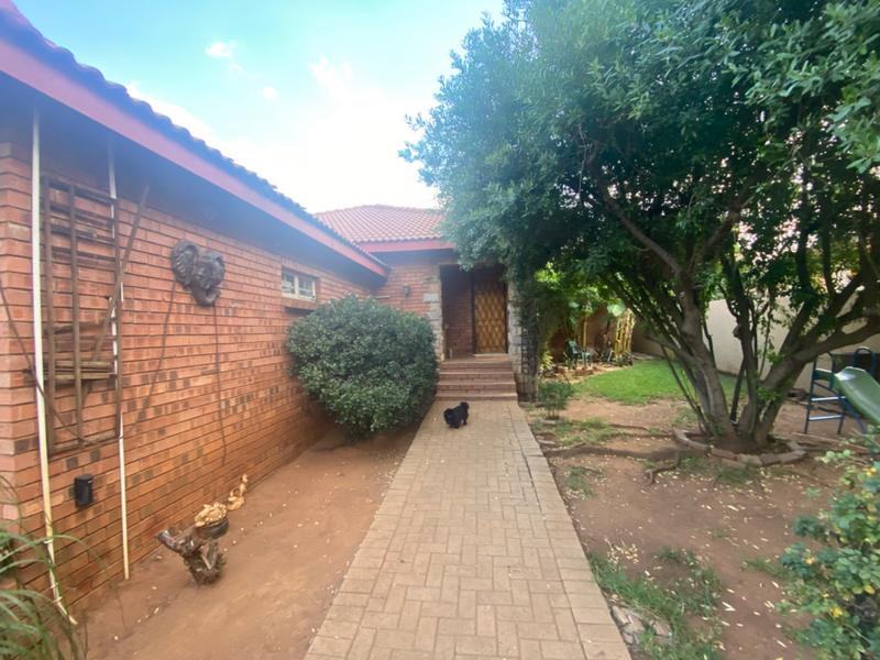3 Bedroom Property for Sale in Aerorand Mpumalanga