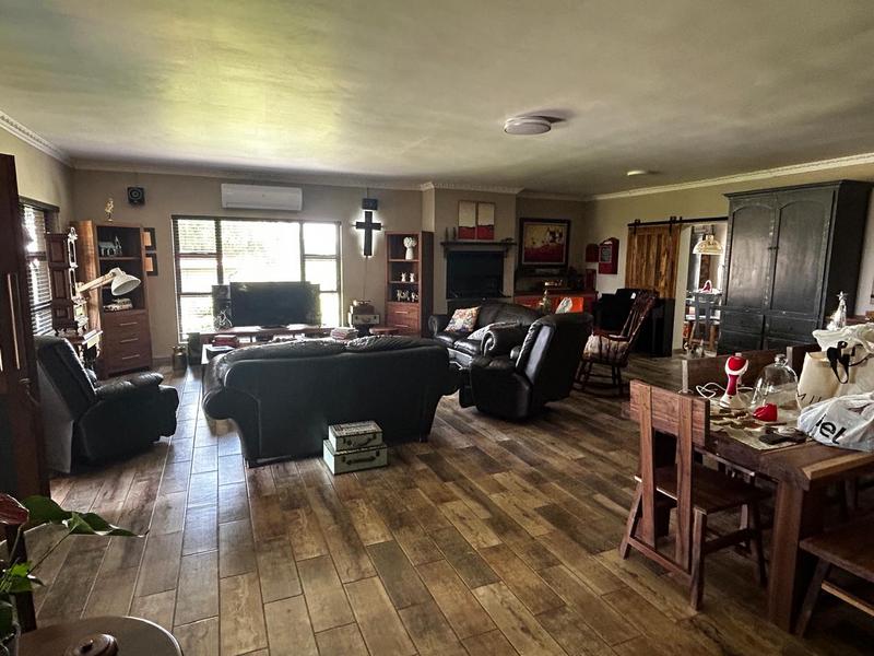 8 Bedroom Property for Sale in Standerton Mpumalanga