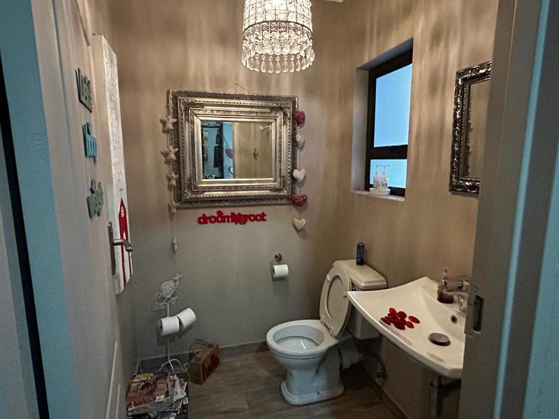 8 Bedroom Property for Sale in Standerton Mpumalanga