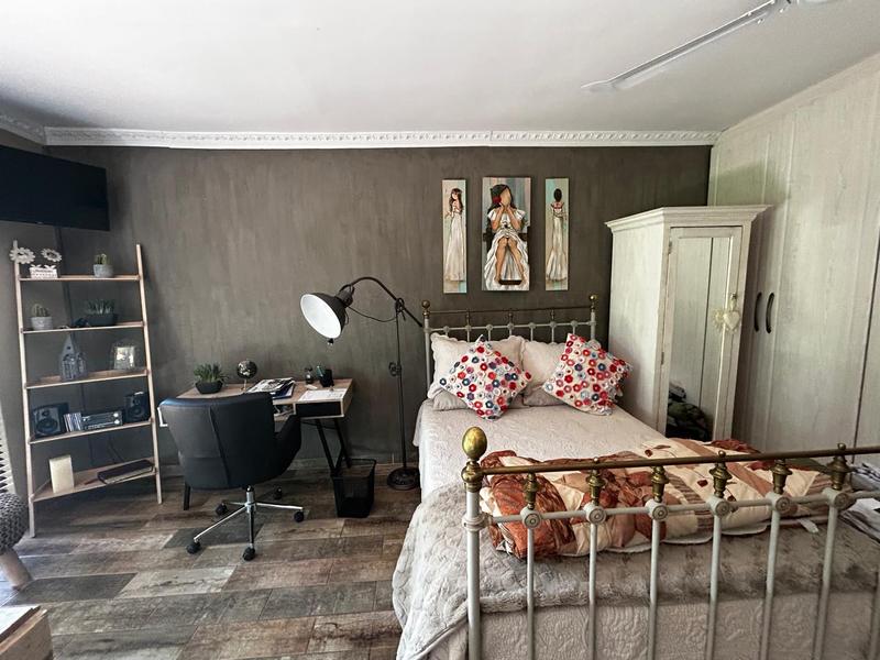 8 Bedroom Property for Sale in Standerton Mpumalanga