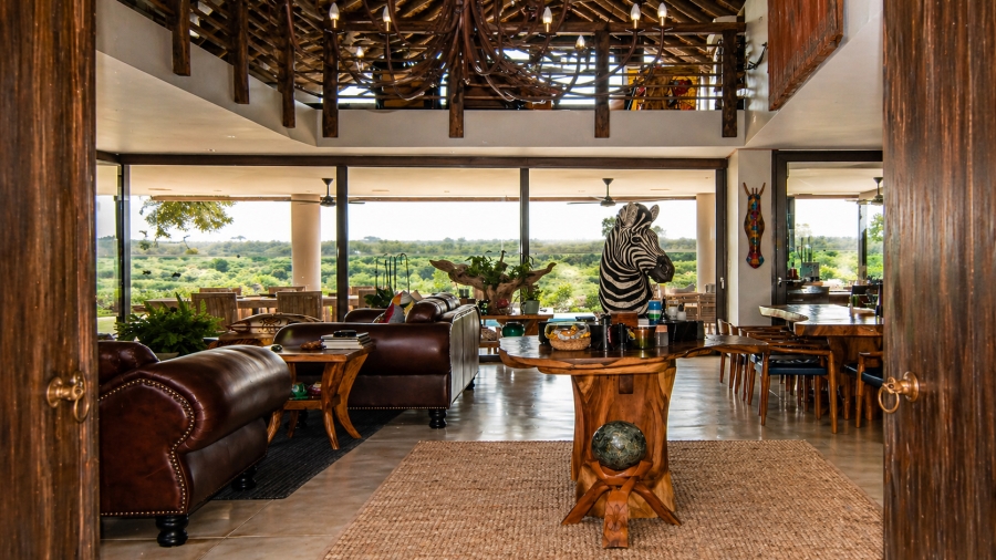 5 Bedroom Property for Sale in Hectorspruit Mpumalanga