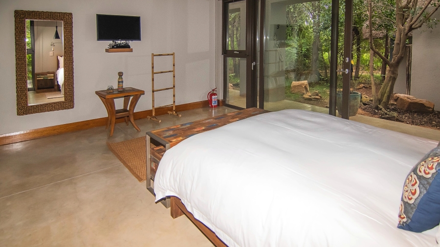 5 Bedroom Property for Sale in Hectorspruit Mpumalanga