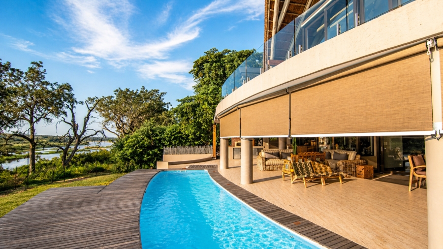5 Bedroom Property for Sale in Hectorspruit Mpumalanga