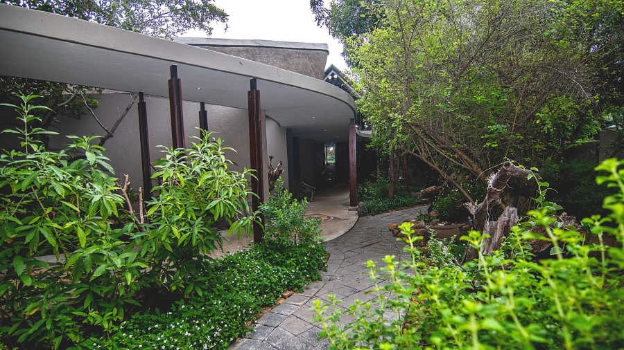 5 Bedroom Property for Sale in Hectorspruit Mpumalanga