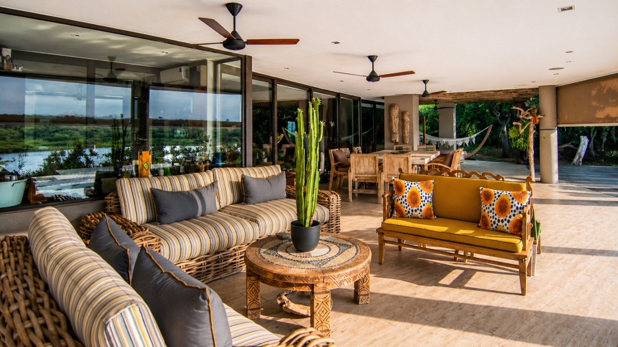 5 Bedroom Property for Sale in Hectorspruit Mpumalanga