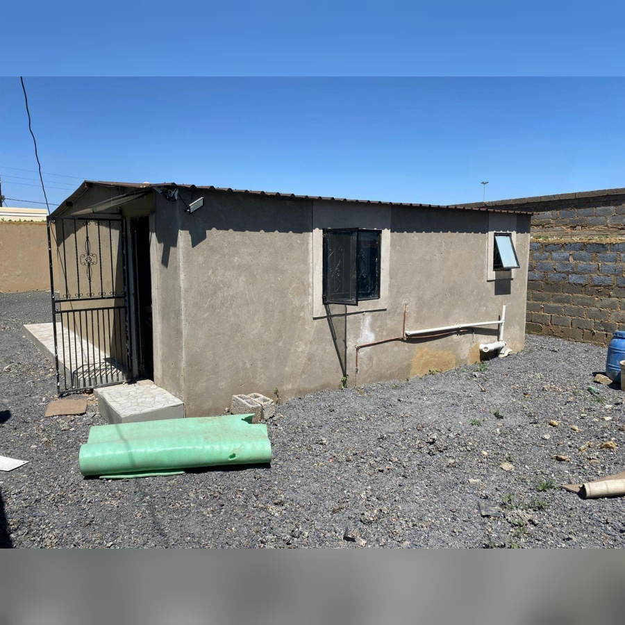 2 Bedroom Property for Sale in Botleng Ext 4 Mpumalanga
