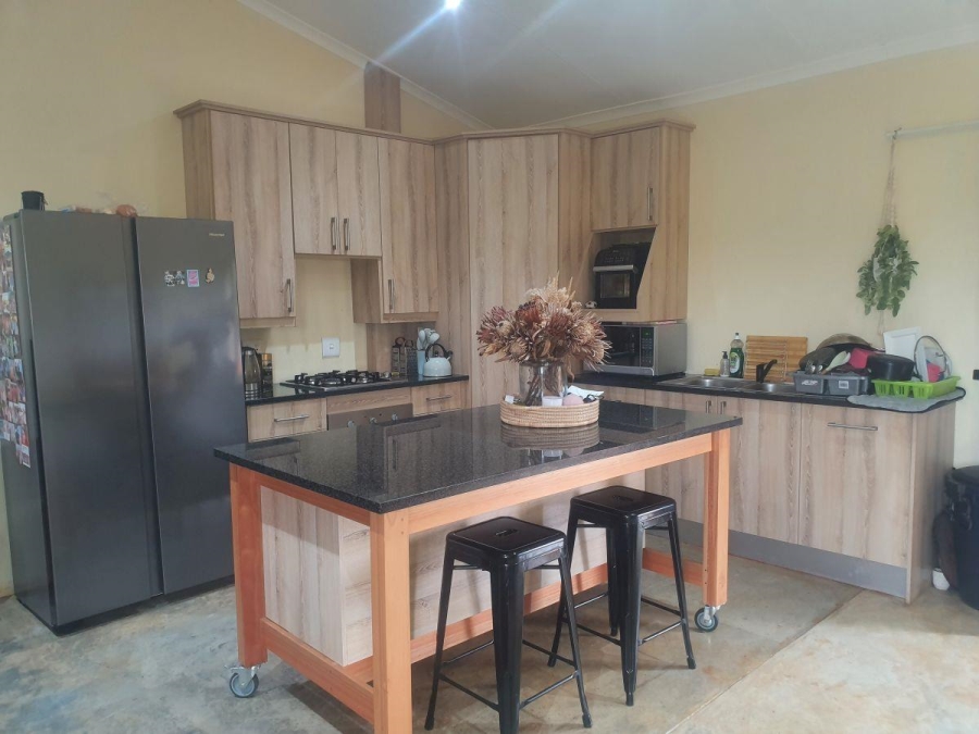 To Let 1 Bedroom Property for Rent in White River Mpumalanga