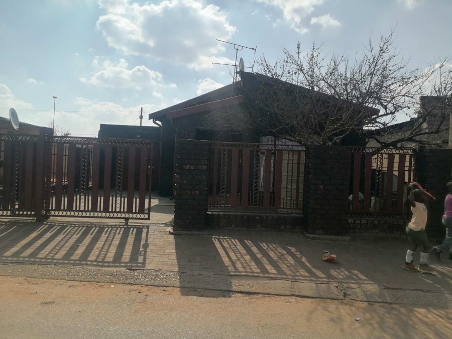 2 Bedroom Property for Sale in Botleng Mpumalanga