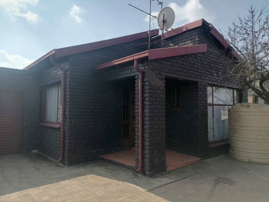 2 Bedroom Property for Sale in Botleng Mpumalanga