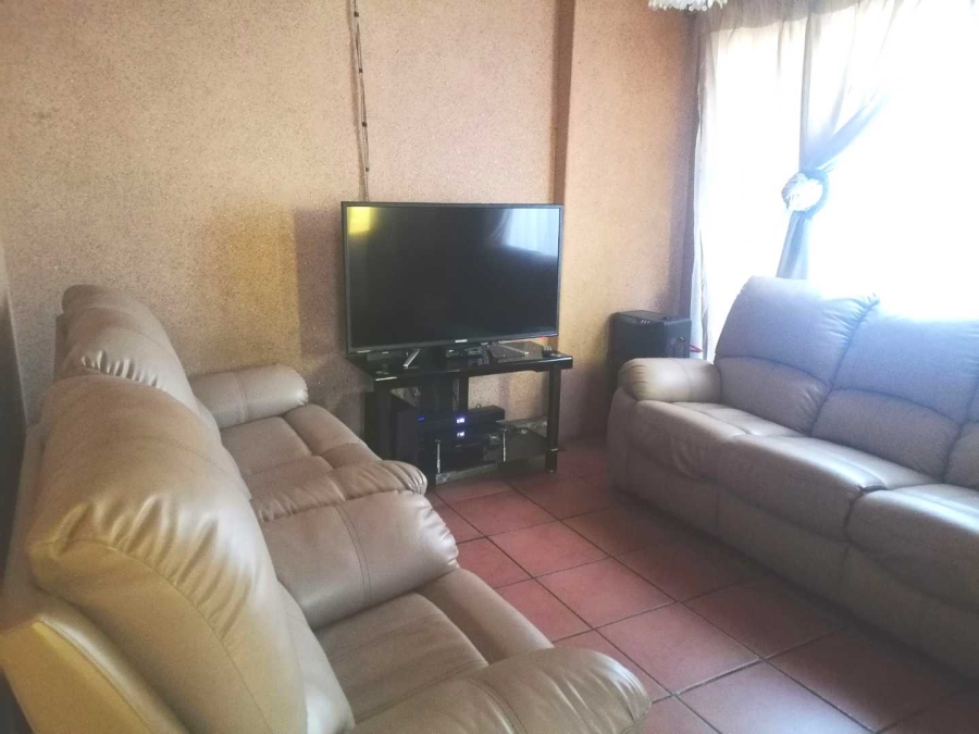 2 Bedroom Property for Sale in Botleng Mpumalanga
