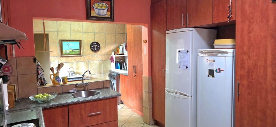 2 Bedroom Property for Sale in Nelspruit Mpumalanga