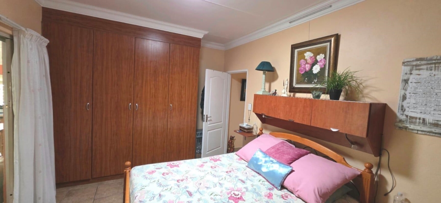 2 Bedroom Property for Sale in Nelspruit Mpumalanga