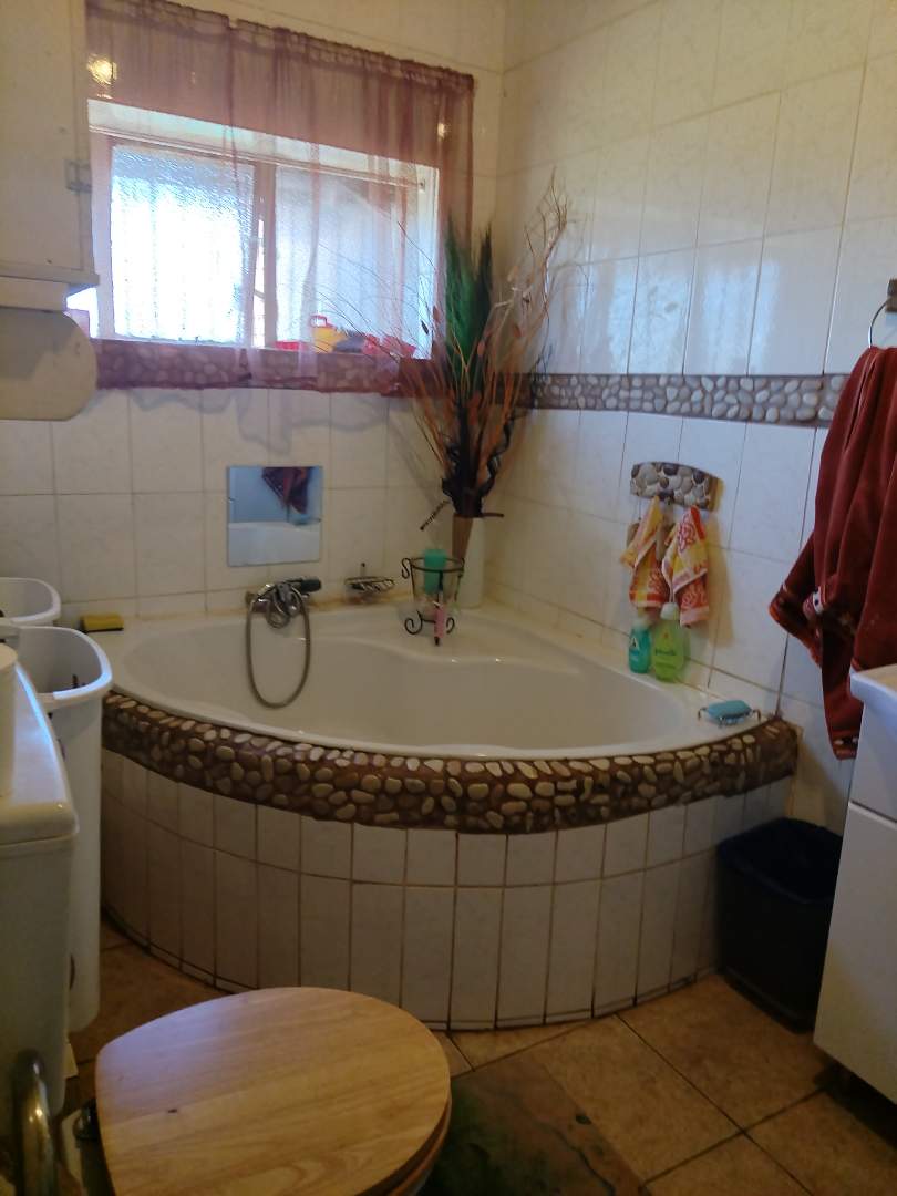 3 Bedroom Property for Sale in Droogefontein Mpumalanga