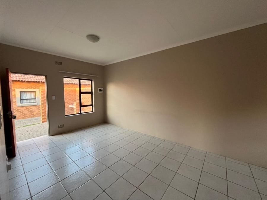 2 Bedroom Property for Sale in Trichardt Mpumalanga