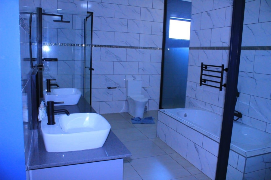 5 Bedroom Property for Sale in Drum Rock Mpumalanga