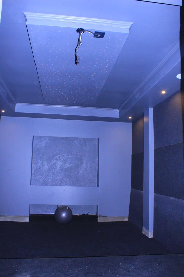 5 Bedroom Property for Sale in Drum Rock Mpumalanga