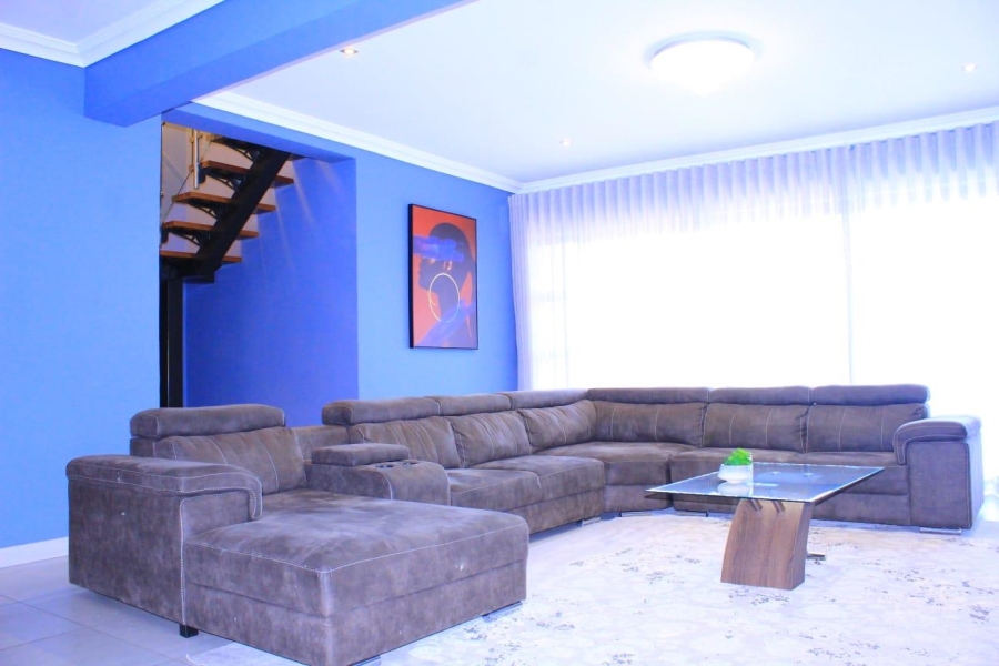 5 Bedroom Property for Sale in Drum Rock Mpumalanga