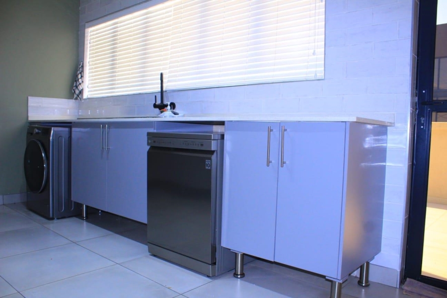 5 Bedroom Property for Sale in Drum Rock Mpumalanga