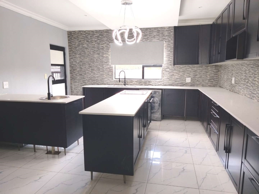 5 Bedroom Property for Sale in Delmas Mpumalanga