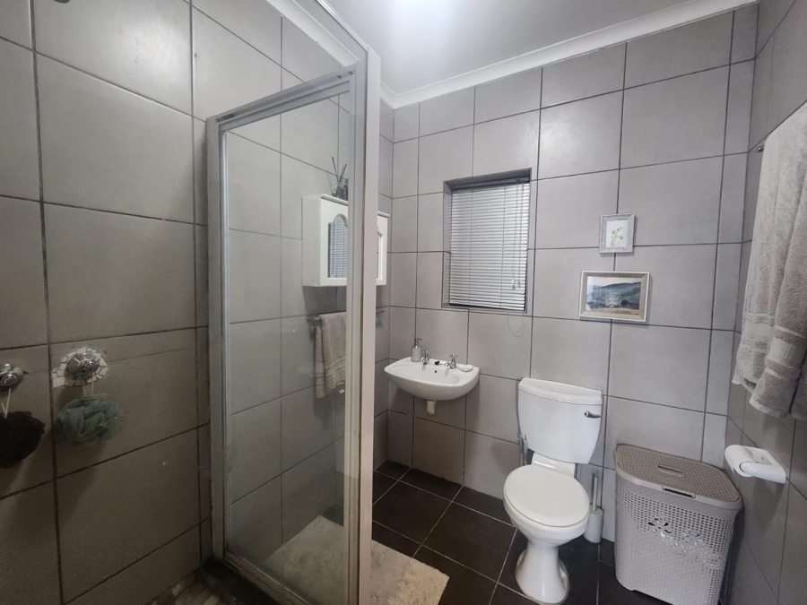 2 Bedroom Property for Sale in Nelspruit Ext 20 Mpumalanga