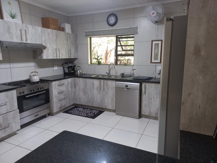 3 Bedroom Property for Sale in Marloth Park Mpumalanga