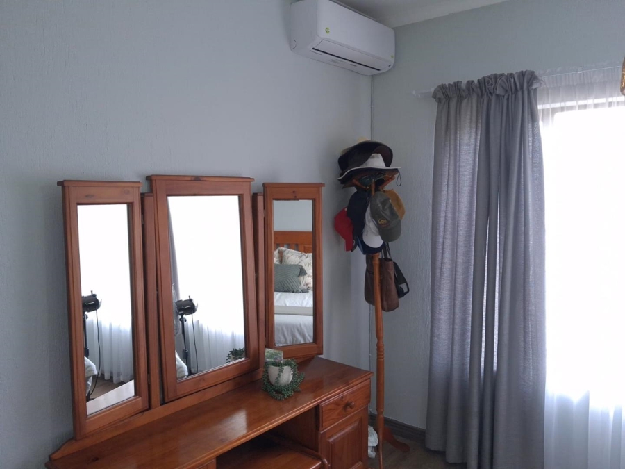 To Let 2 Bedroom Property for Rent in Nelspruit Ext 20 Mpumalanga