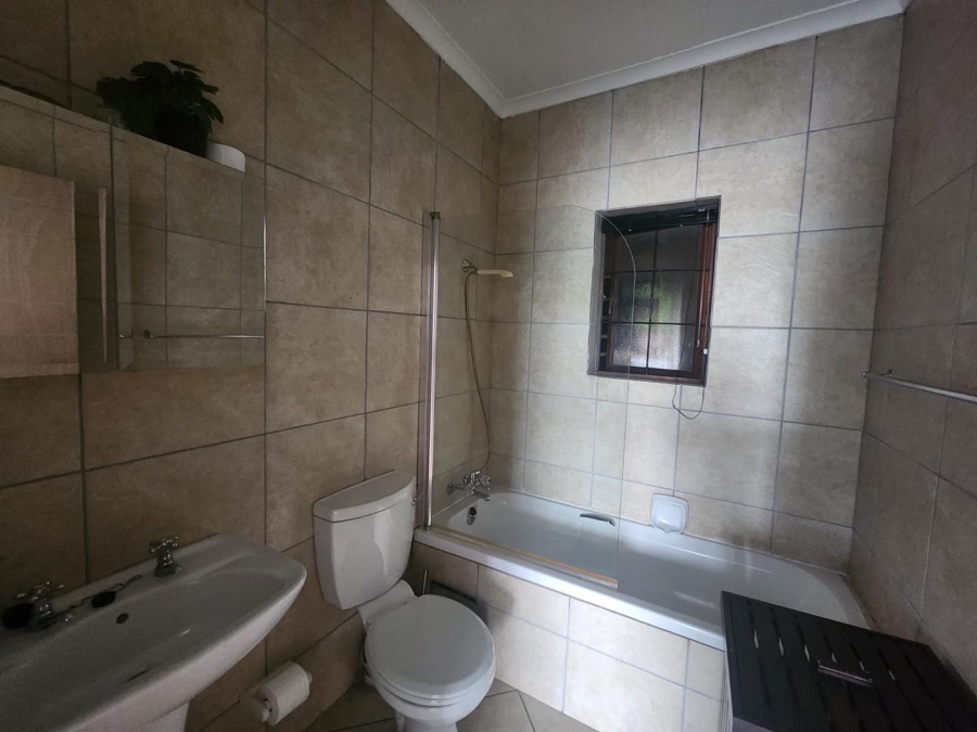 To Let 2 Bedroom Property for Rent in Nelspruit Ext 20 Mpumalanga