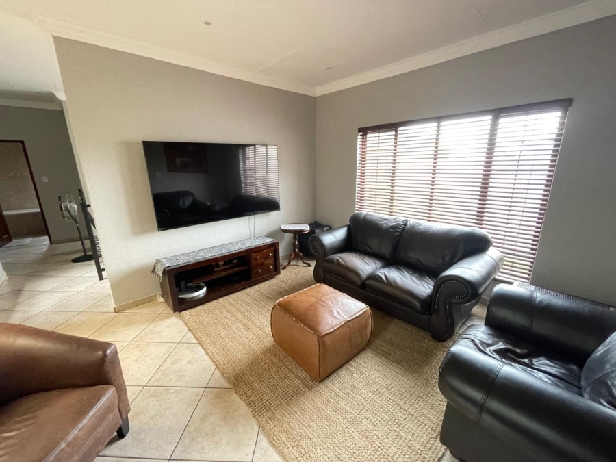 3 Bedroom Property for Sale in Aerorand Mpumalanga