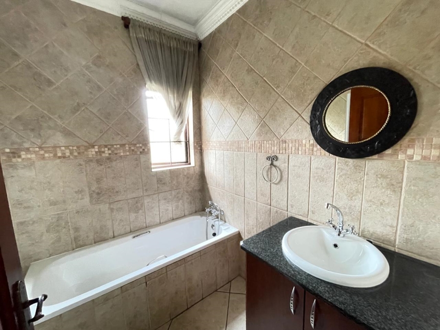 3 Bedroom Property for Sale in Aerorand Mpumalanga