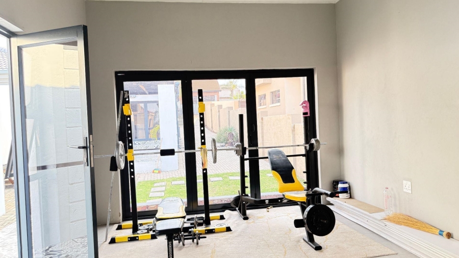 5 Bedroom Property for Sale in Model Park Mpumalanga