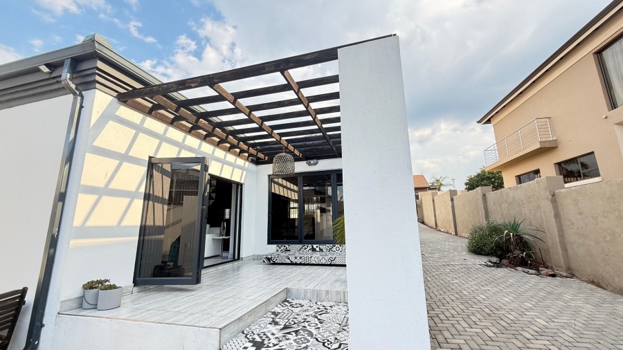 5 Bedroom Property for Sale in Model Park Mpumalanga