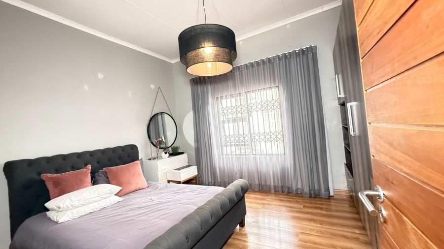 5 Bedroom Property for Sale in Model Park Mpumalanga