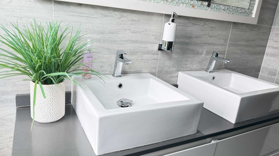 5 Bedroom Property for Sale in Model Park Mpumalanga