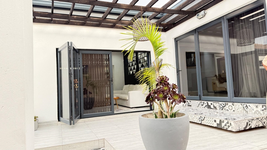 5 Bedroom Property for Sale in Model Park Mpumalanga