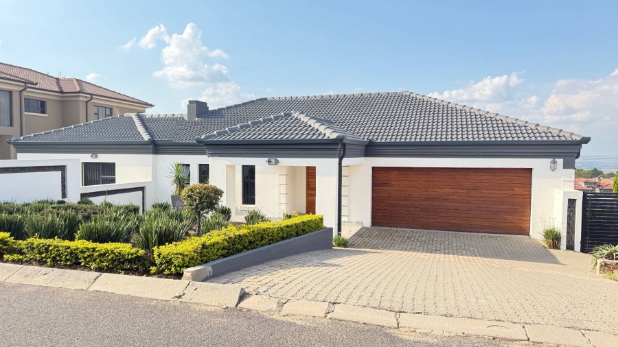 5 Bedroom Property for Sale in Model Park Mpumalanga