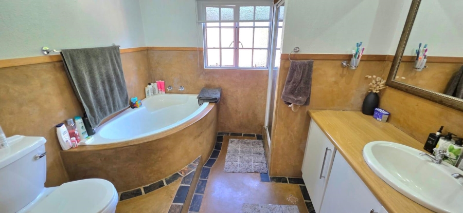 3 Bedroom Property for Sale in Nelspruit Ext 27 Mpumalanga