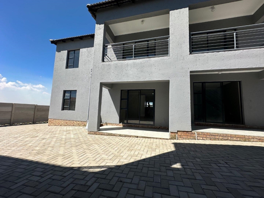 To Let 2 Bedroom Property for Rent in Kinross Mpumalanga
