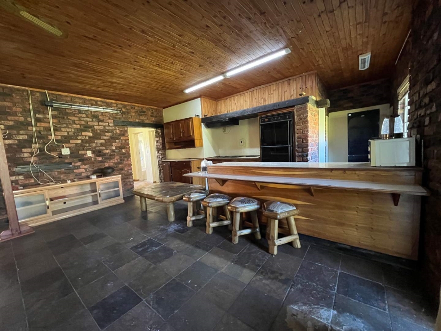 5 Bedroom Property for Sale in Volksrust Mpumalanga