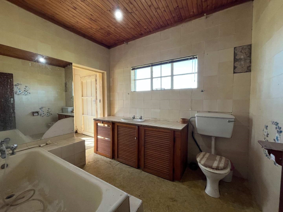 5 Bedroom Property for Sale in Volksrust Mpumalanga