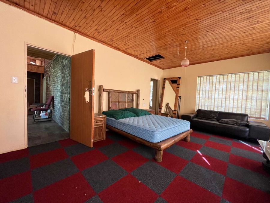 5 Bedroom Property for Sale in Volksrust Mpumalanga