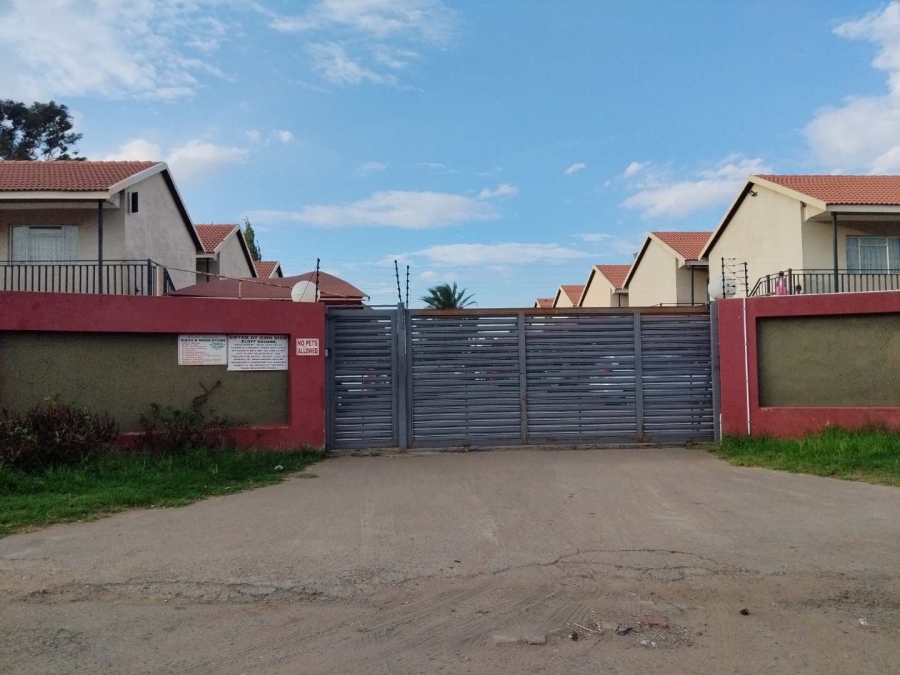 2 Bedroom Property for Sale in Eloff Mpumalanga