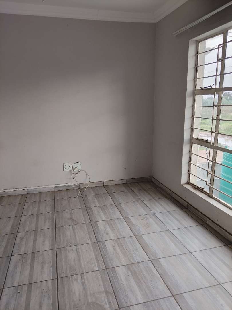 2 Bedroom Property for Sale in Eloff Mpumalanga