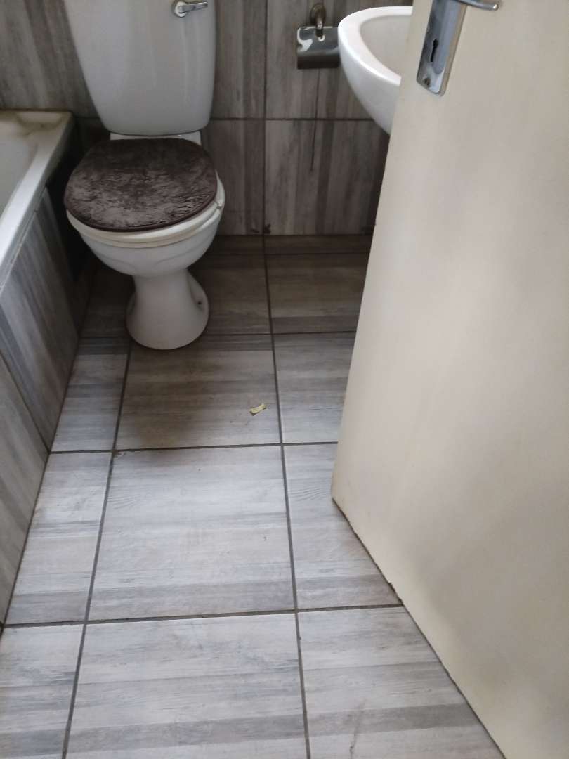 2 Bedroom Property for Sale in Eloff Mpumalanga