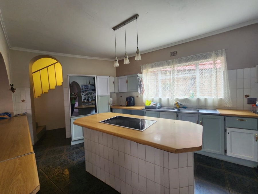 To Let 5 Bedroom Property for Rent in West Acres Mpumalanga