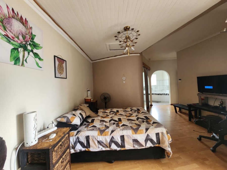 To Let 5 Bedroom Property for Rent in West Acres Mpumalanga