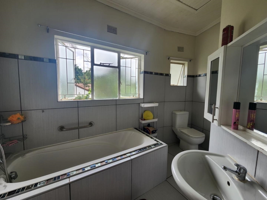 To Let 5 Bedroom Property for Rent in West Acres Mpumalanga