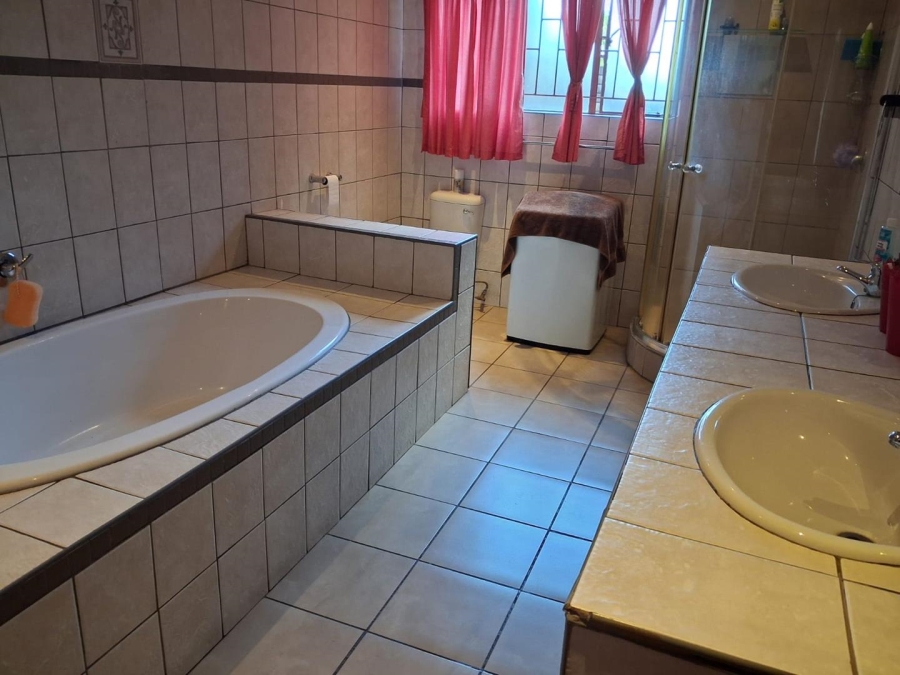 0 Bedroom Property for Sale in West Acres Mpumalanga