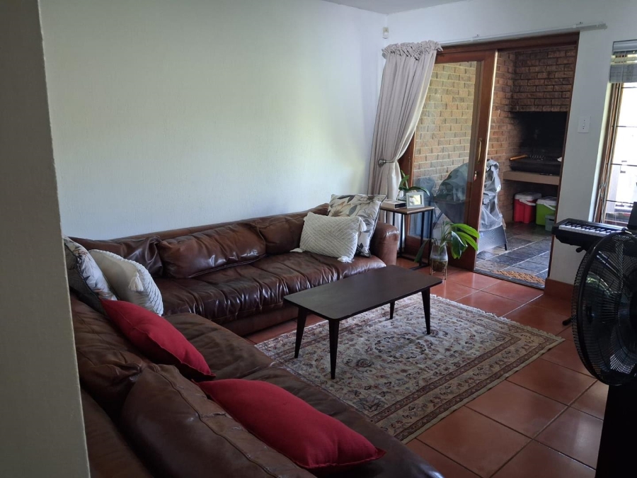 To Let 2 Bedroom Property for Rent in Nelspruit Ext 20 Mpumalanga