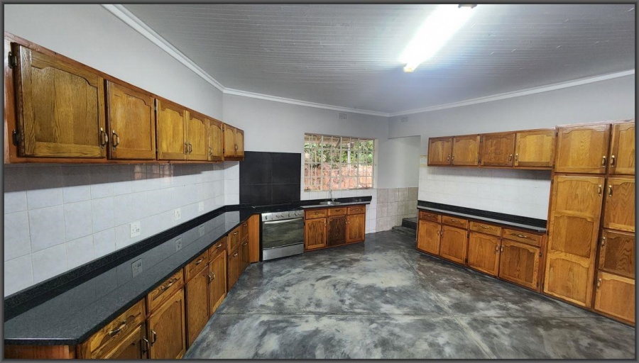 To Let 4 Bedroom Property for Rent in White River AH Mpumalanga