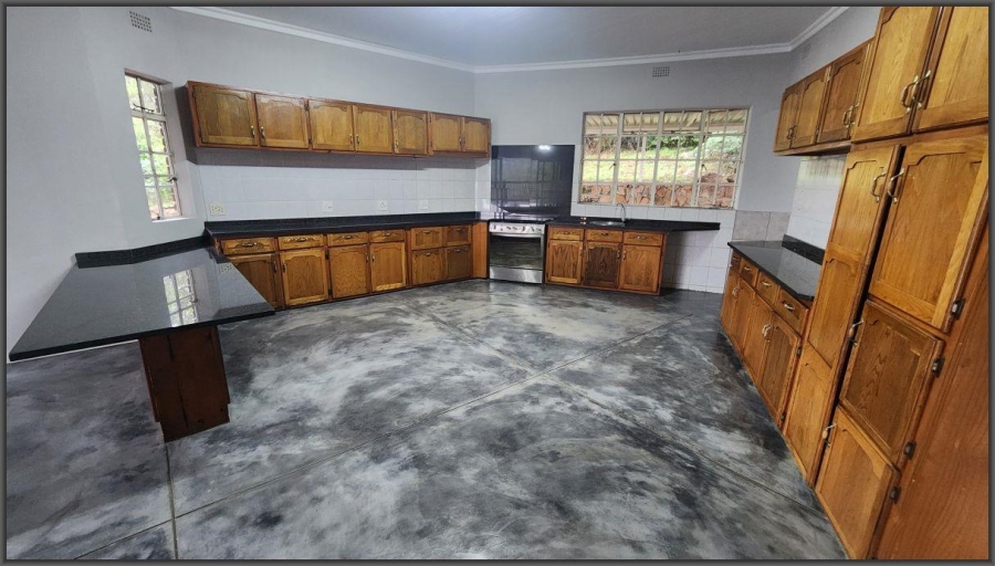 To Let 4 Bedroom Property for Rent in White River AH Mpumalanga